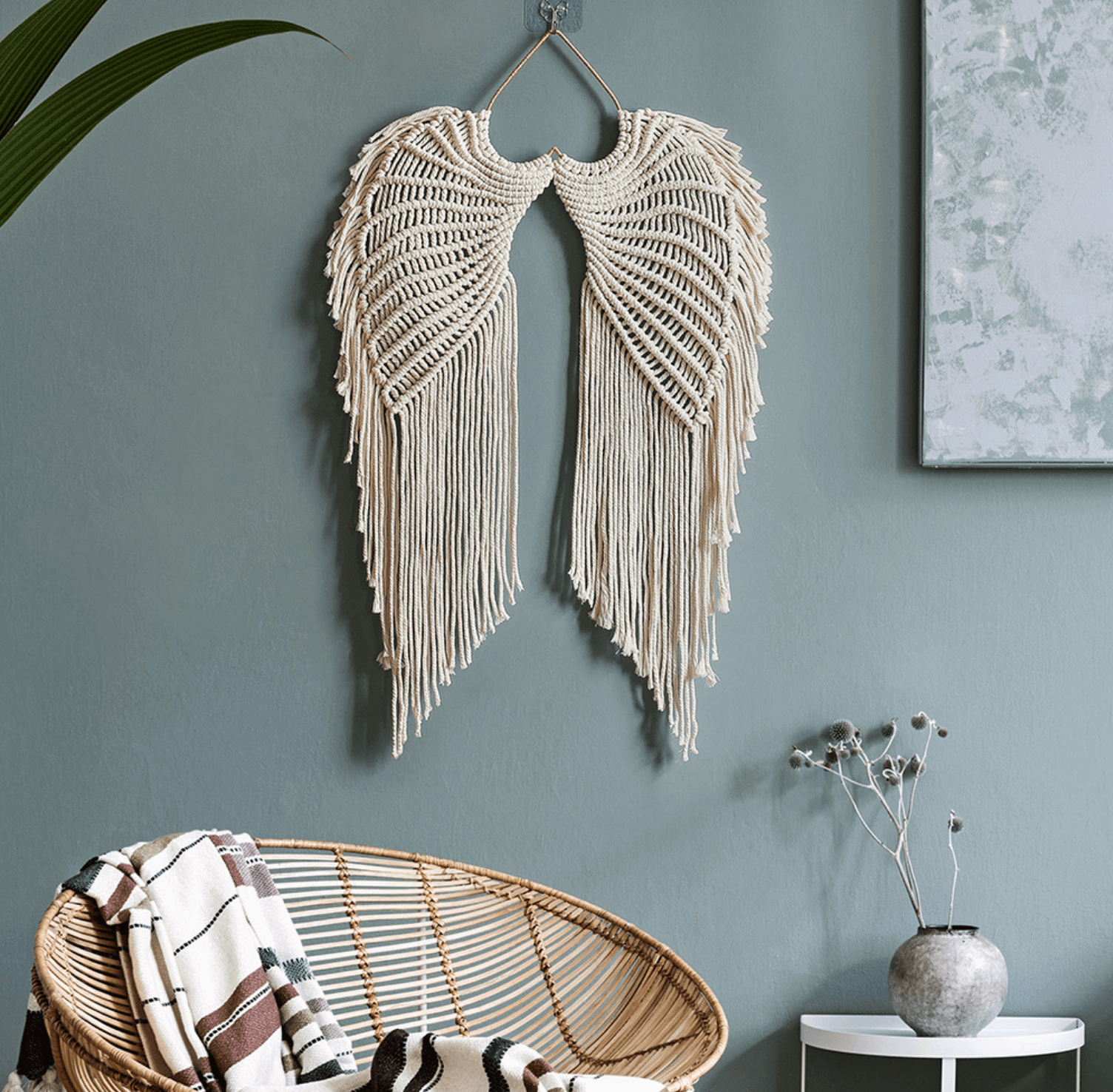 Aether Wings: Decorazione da parete in macramè a forma di ali d'angelo per un tocco etereo