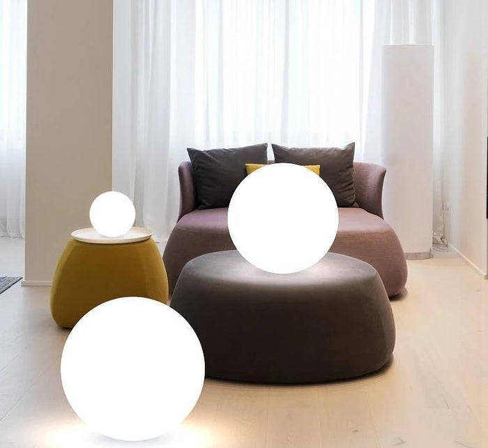 Luce Mobile | Lampada portatile elegante per interni ed esterni, design moderno e funzionale