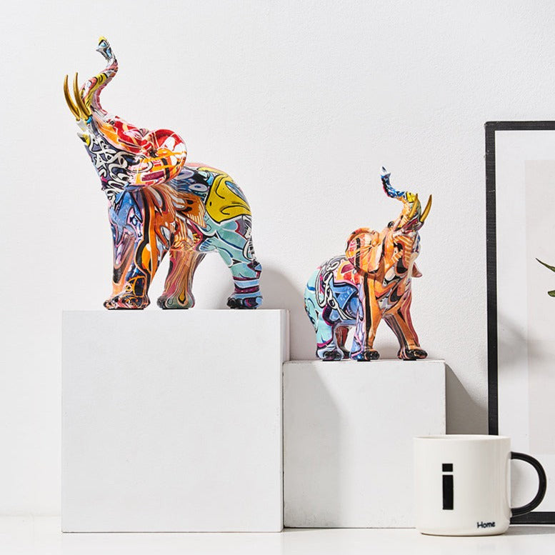 Elefante Vrimlo: Statua Dipinta in Stile Nordico per Arredare con Eleganza e Creatività