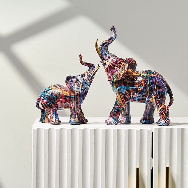 Elefante Vrimlo: Statua Dipinta in Stile Nordico per Arredare con Eleganza e Creatività