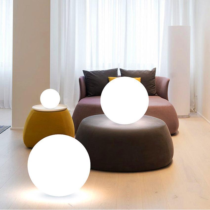 LuceSfera: Lampada Ricaricabile Globe per Esterni e Interni - Illuminazione Elegante e Versatile