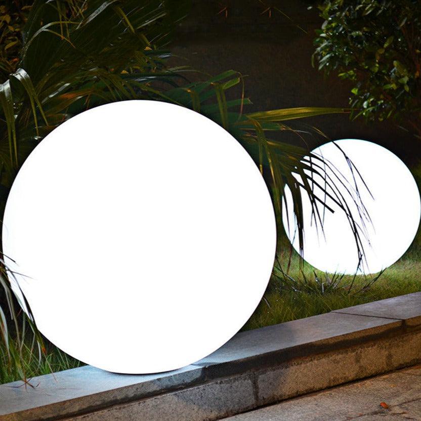 LuceSfera: Lampada Ricaricabile Globe per Esterni e Interni - Illuminazione Elegante e Versatile